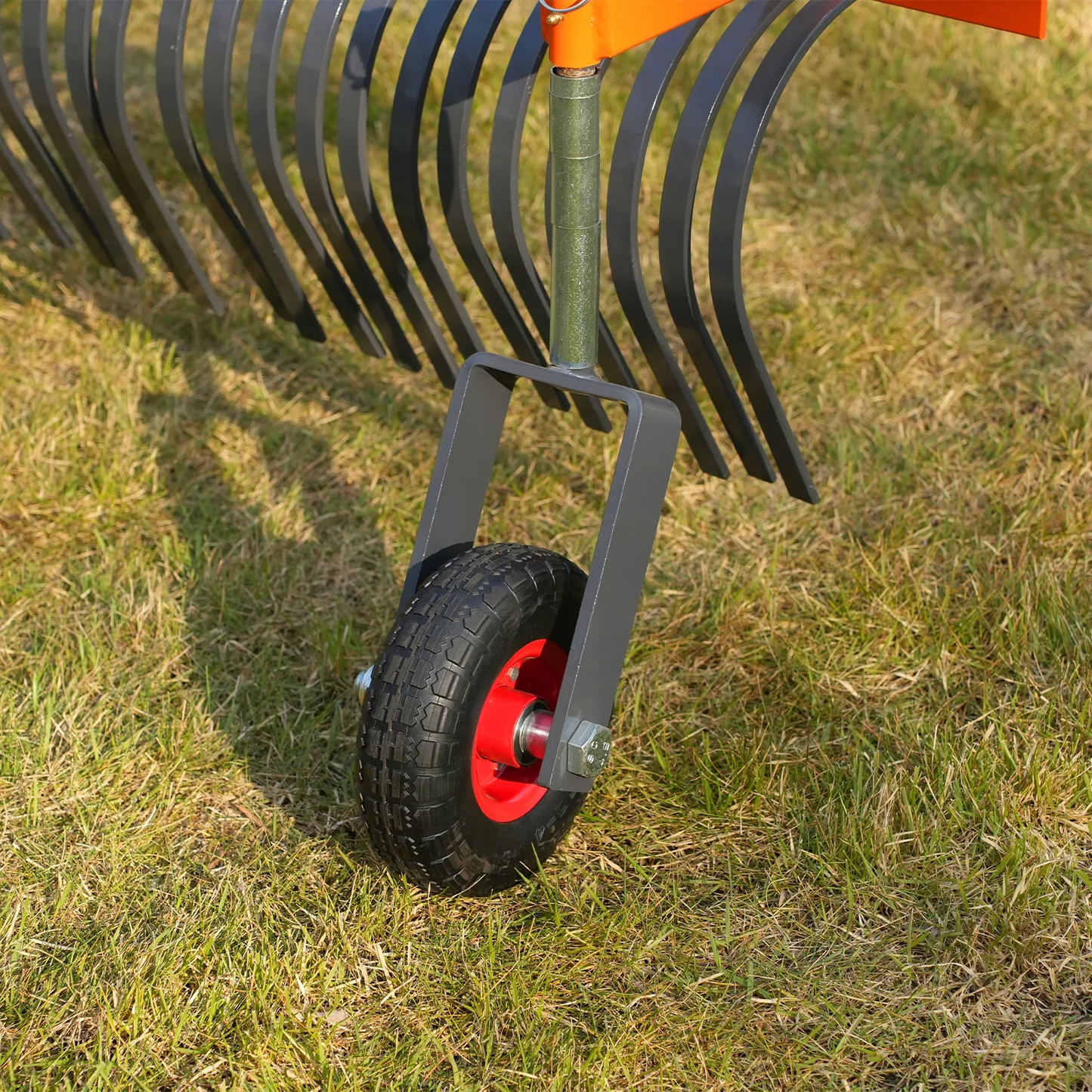 MechMaxx LR72W Landscape Rake 72" Bolt-On Wheels 36 Tines 3 Point Hitch Tractor Attachment New