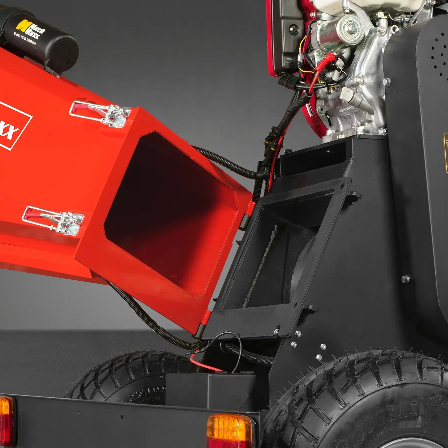 MechMaxx B150 Wood Chipper 6" Honda Electric Start Gas Powered 4-Wheel Drum with Taillight New