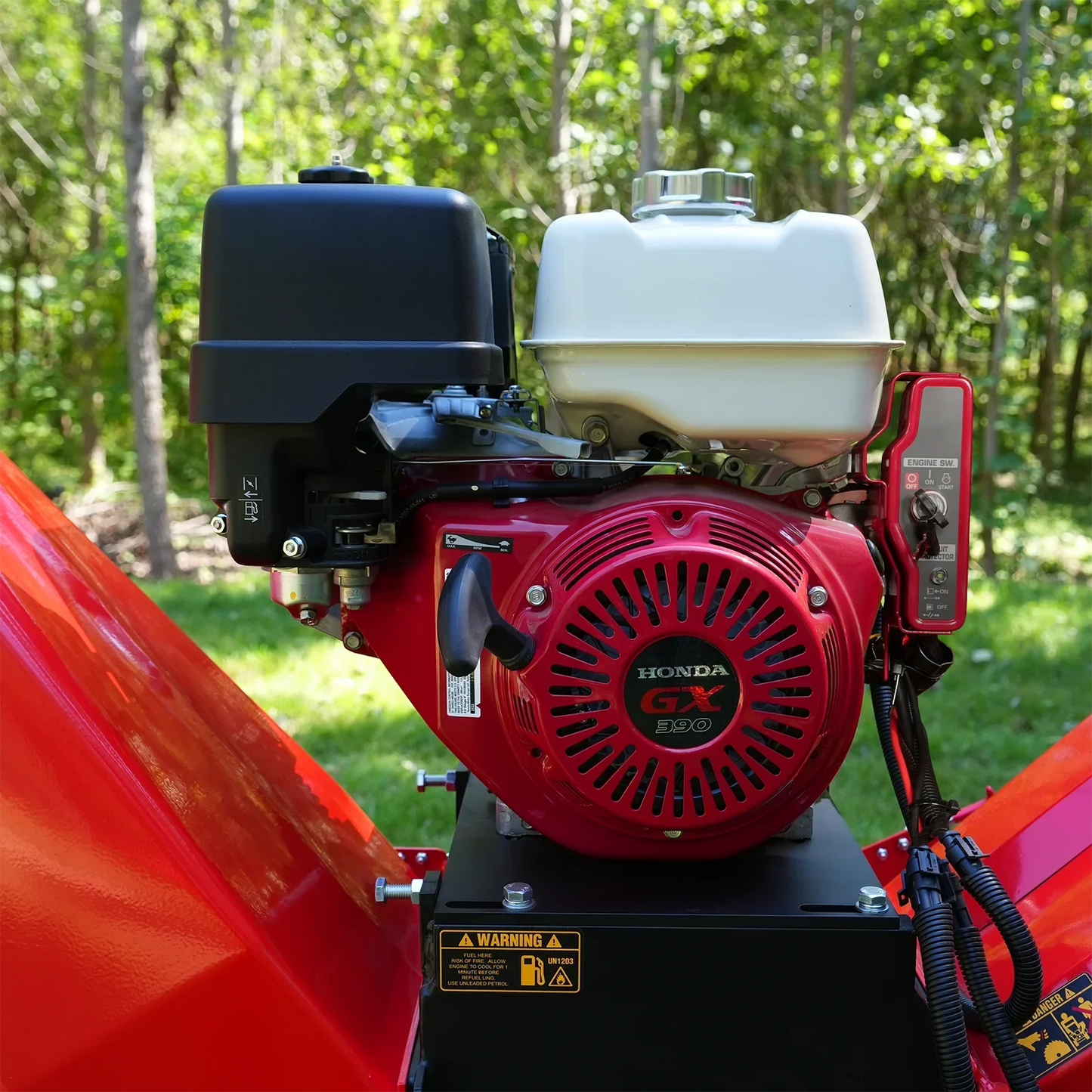 MechMaxx B150 Wood Chipper 6" Honda Electric Start Gas Powered 4-Wheel Drum with Taillight New