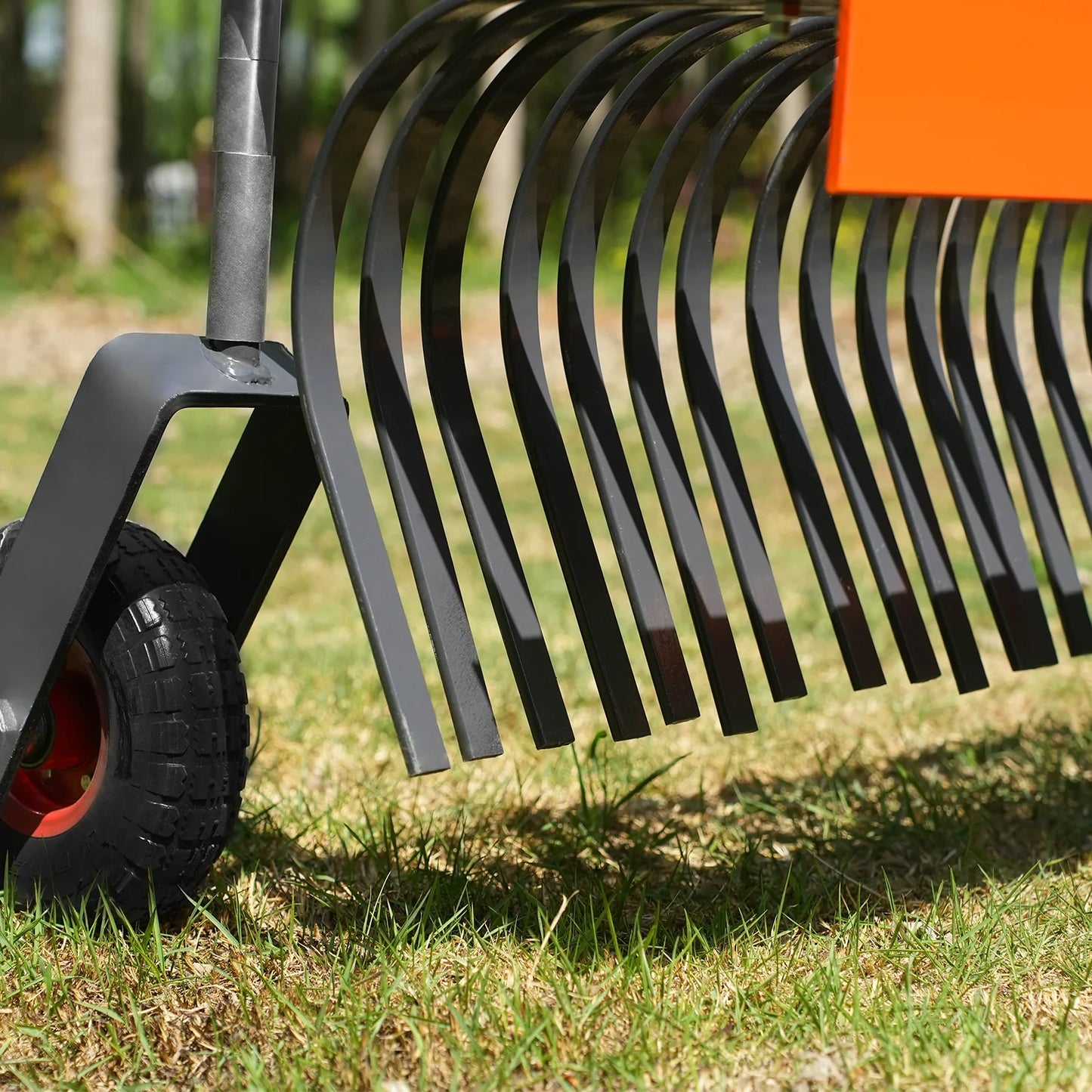 MechMaxx LR72W Landscape Rake 72" Bolt-On Wheels 36 Tines 3 Point Hitch Tractor Attachment New