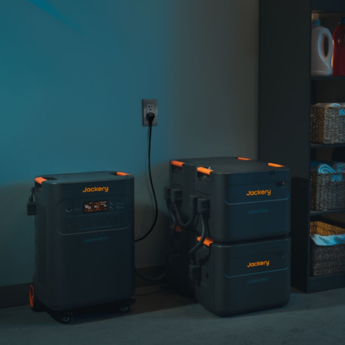 Jackery Explorer 5000 Plus + 4 Jackery Battery Pack 5000 Plus