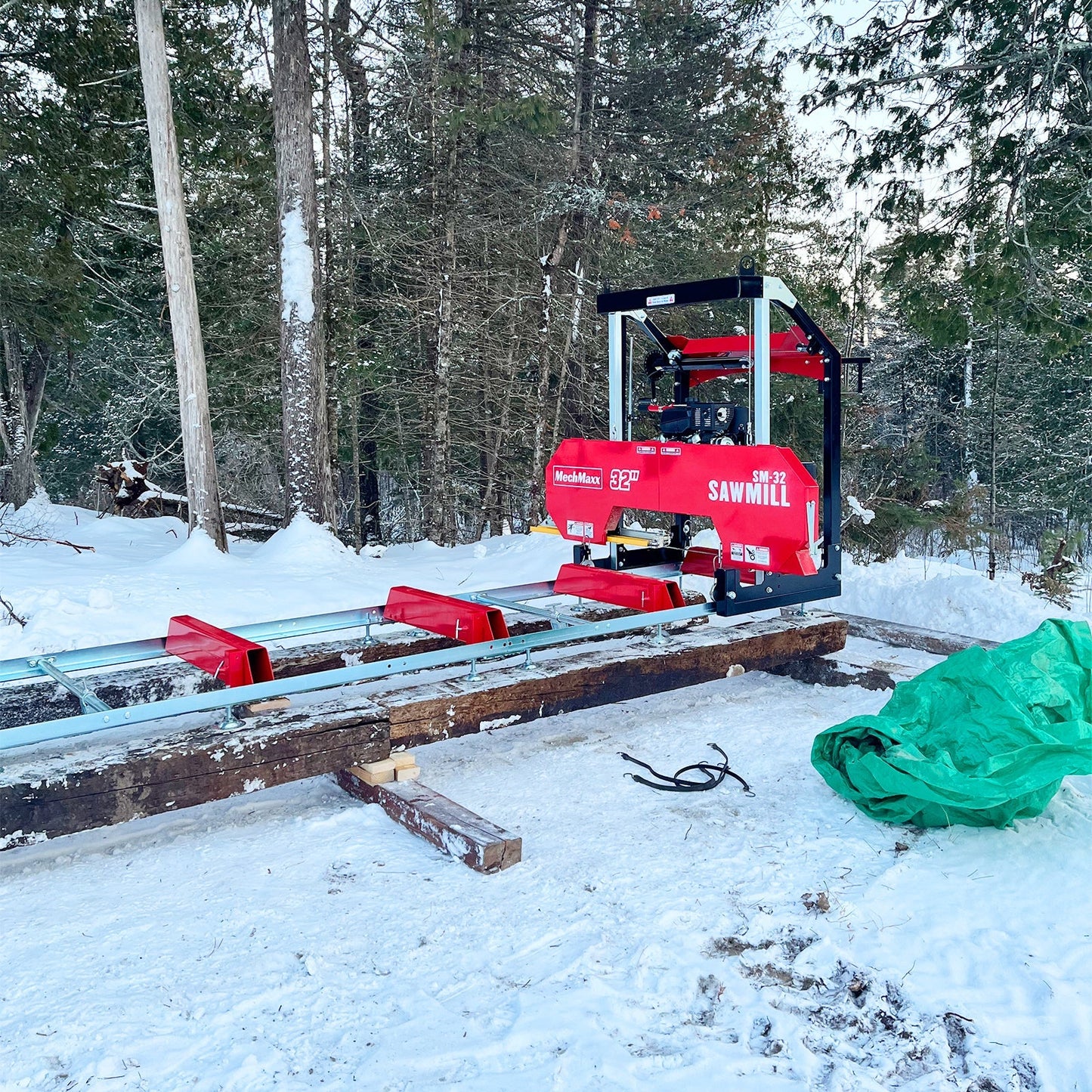 MechMaxx SM32 Sawmill 32" Portable 459cc 15HP Electric Start Gasoline Engine 26.5" Board Width 13' Track Length New